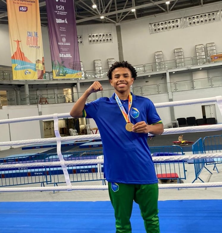 Emanuel Guimarães, de 14 anos, é natural de Linhares e conquistou o título após vencer o rival do Cazaquistão no último dia 24, no Rio de Janeiro