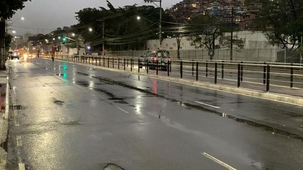 Leitão da Silva foi interditada por conta da presença de um artefato explosivo deixado na avenida nesta segunda-feira (28)
