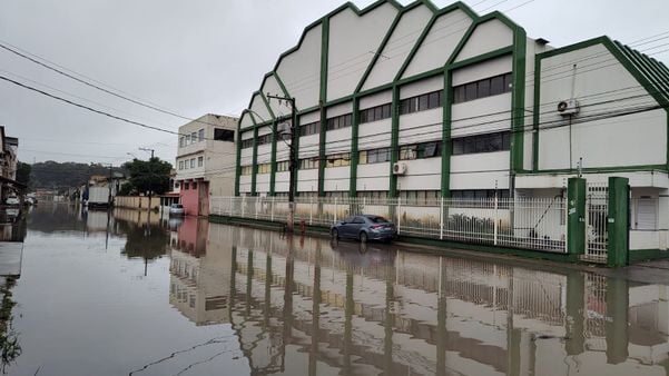 Chuva | Alagamento em Cobilândia, Vila Velha