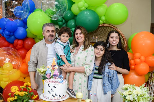 Joelmo Costa, Antônio, Lorena Croce, Nina e Sofia