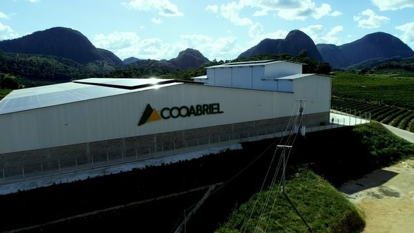 Com sede em São Mateus e no mercado desde 2005, a Coopbac está localizada no maior polo produtor de pimenta-do-reino do Brasil