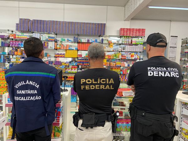 Operação foi da Polícia Federal, Polícia Civil, Conselho Regional de Farmácia e Vigilância Sanitária da Serra