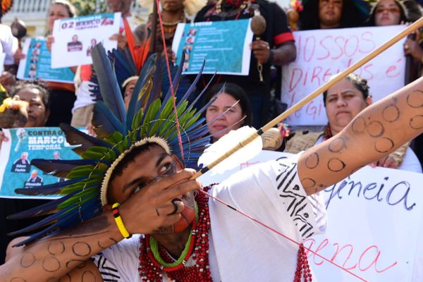 Indígenas fazem manifestação contra marco temporal por Ricardo Medeiros