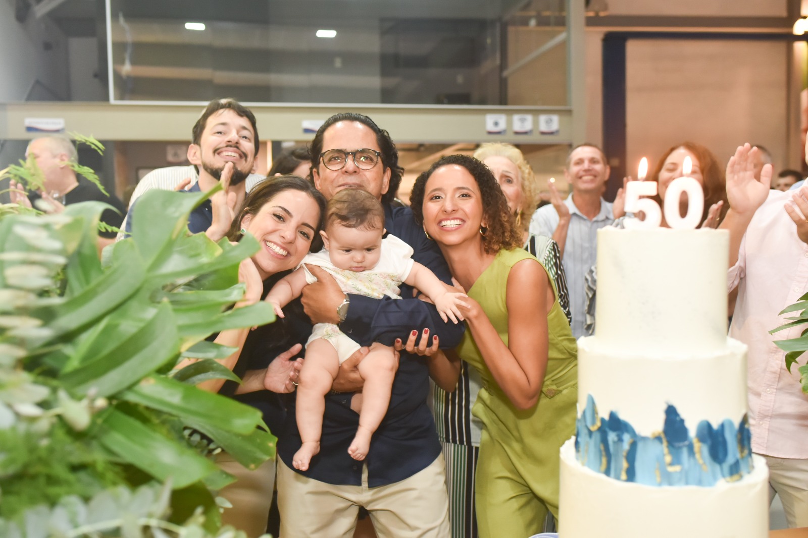 O empresário Ricardo Barbosa reuniu a família, amigos e parceiros para comemorar o cinquentário da Oficina Beira Mar
