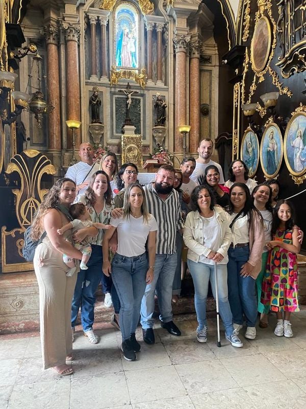 Professores da Escola Primo Britti, de Aracruz, participam de missa no Convento da Penha neste sábado (2)