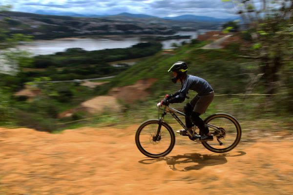 4º Etapa da Liga Capixaba de Downhill Colatina por Fernando Madeira