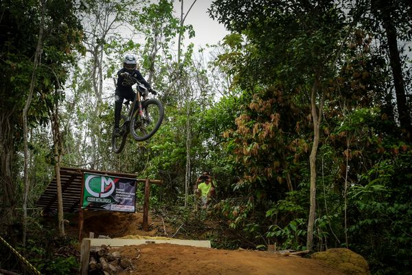 4º Etapa da Liga Capixaba de Downhill Colatina por Fernando Madeira
