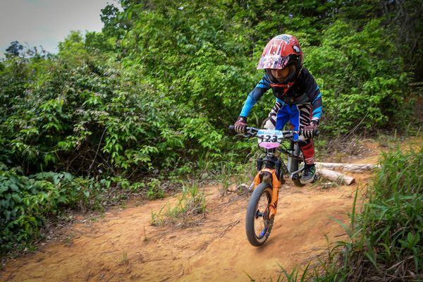 4º Etapa da Liga Capixaba de Downhill Colatina por Fernando Madeira