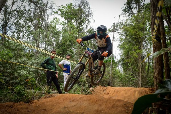 4º Etapa da Liga Capixaba de Downhill Colatina por Fernando Madeira
