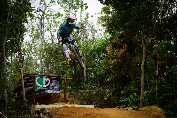 4º Etapa da Liga Capixaba de Downhill Colatina por Fernando Madeira