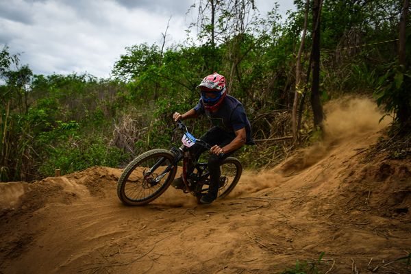 4º Etapa da Liga Capixaba de Downhill Colatina por Fernando Madeira