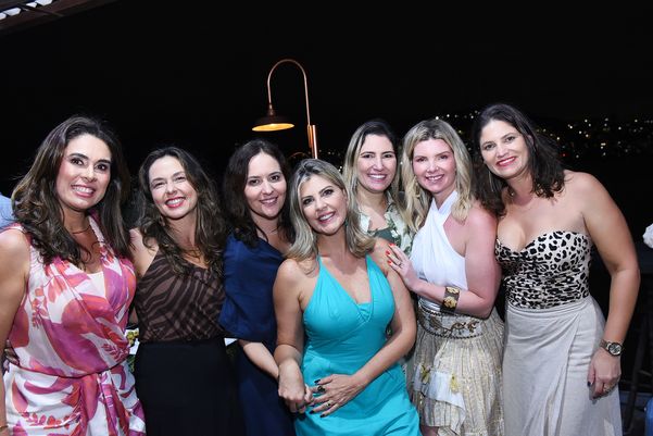Celina Lievori e amigas 