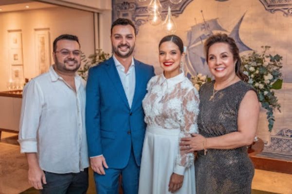 Jorge Luiz Nicchio Filho, João Vitor Nicchio, Gabriela San Valero e Eliana Damiani, mãe do noivo
