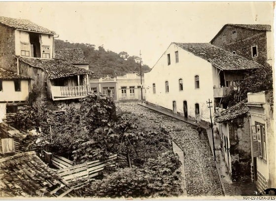 Ladeira Caramuru, na cidade alta, antes da construção do viaduto