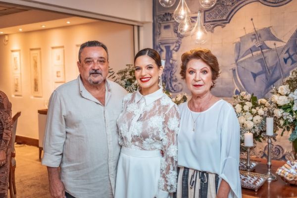 Vicente San Valero, a noiva Gabriela San Valero e Rosa Malena Ferreira