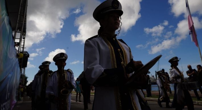 Público pôde conhecer de perto os helicópteros do Notaer e navios da Marinha; evento ocorreu na Avenida Beira-Mar, em comemoração ao dia 7 de setembro