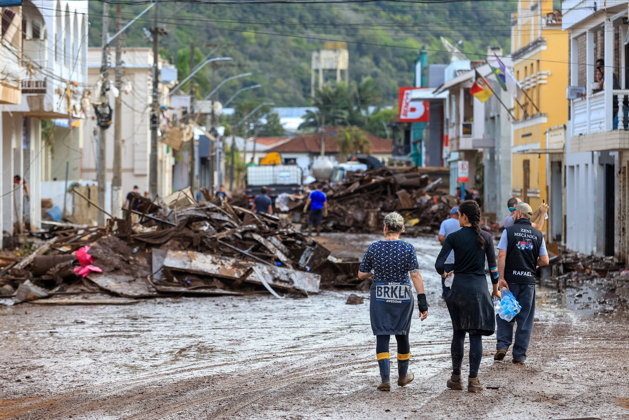Presidente em exercício, Geraldo Alckmin (PSB) reforçou que municípios vão receber recursos para auxiliar a população que ficou desabrigada com passagem de ciclone