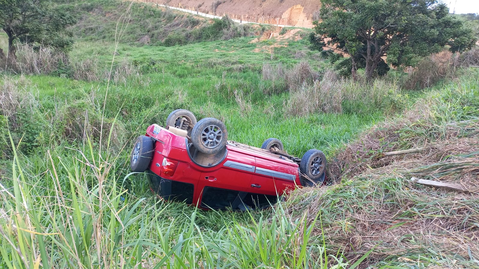 QUEBRADO POR DENTRO', DIZ MOTORISTA APÓS PERDER FILHO EM CAMINHÃO