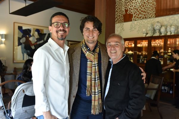 Gladstone Nascimento - Moacyr Travaglia e João Lira