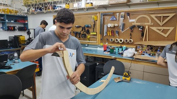 Há ainda aulas de ioga semanais na grade curricular de todas as séries; Espaço Maker e laboratórios para que os alunos possam colocar o conhecimento em prática por Escola Monteiro/Divulgação