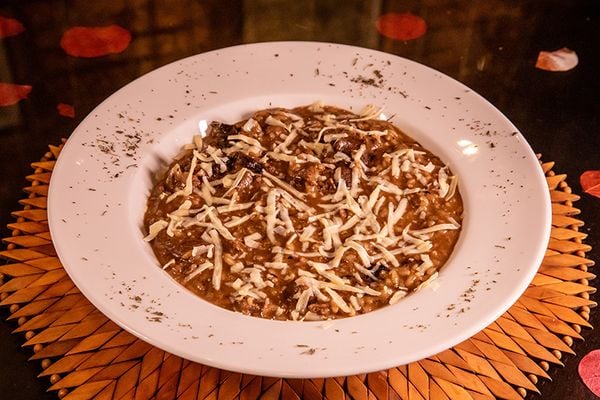 Risoto de funghi com iscas de filé mignon do Domus Itálica para o 4º Festival Praia Gourmet, no Shopping Praia da Costa por Adessandro Reis