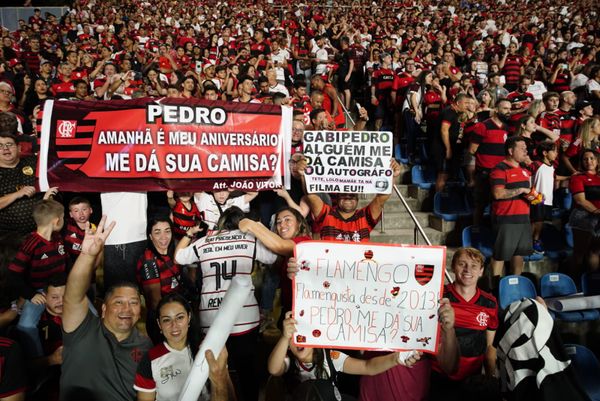 Imagens da partida entre Flamengo x Athletico-PR no Kleber Andrade por Fernando Madeira