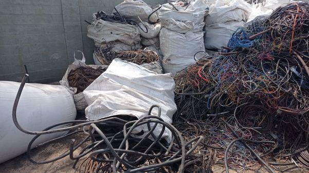 Polícia realiza operação para fiscalizar comércio ilegal de material reciclado na Grande Vitória por Divulgação / Polícia Civil