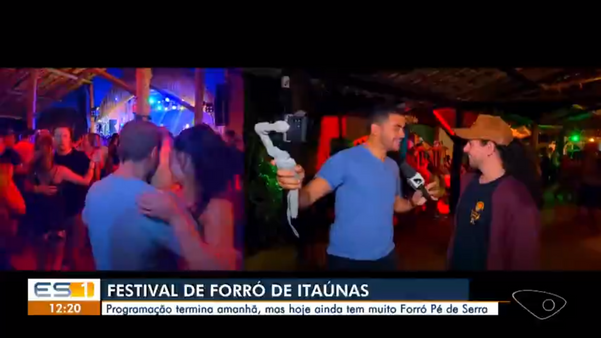 Kaique Dias utiliza das técnicas do formato mobile para entrevistar Guilherme Veras, produtor-geral do Festival de Forró de Itaúnas