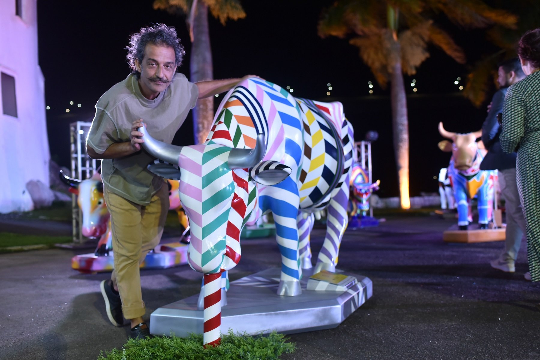 O evento marca o início da exposição de 62 esculturas de vacas, em tamanho real, feitas por artistas capixabas ou residentes no Espirito Santo