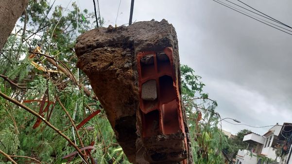 Destruição em Colatina após temporal com rajadas de até 100 km/h por Leitor | A Gazeta