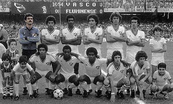 Paulo Goulart com a camisa do Fluminense em 1980