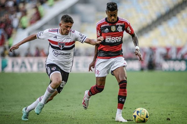 Flamengo não joga bem contra um São Paulo organizado e sai atrás na decisão