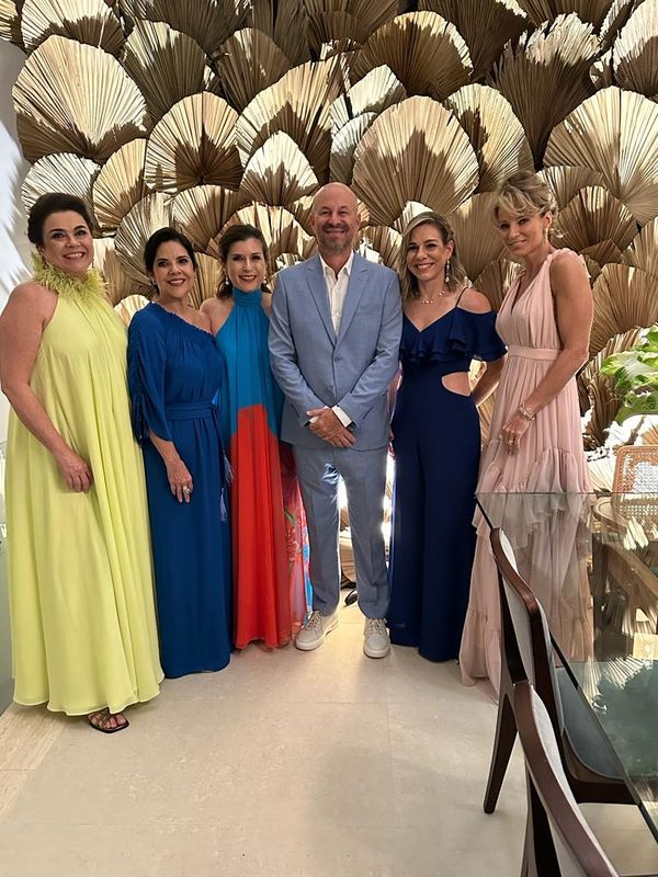 Adriana Saade, Karla Barros, Cíntia Chieppe, Aline Eisenlohr e July Toniolo