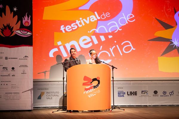 Alexandre Barillari e Bryce Caniçali durante aprensentação do 30º FCV