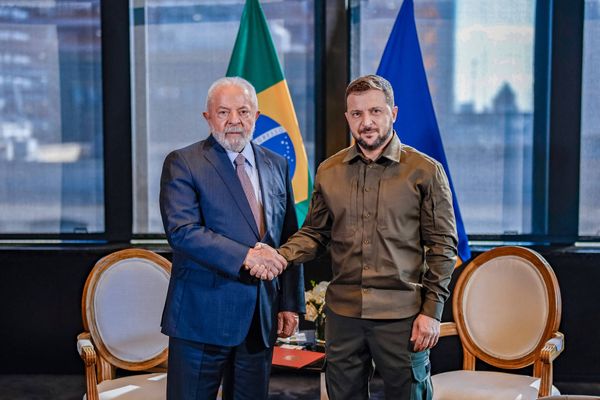 O presidente Luiz Inácio Lula da Silva se reuniu com o presidente ucraniano Volodimir Zelensky, em Nova York