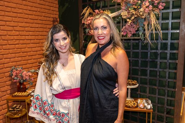 Carol Saitt e Lorena Dalla