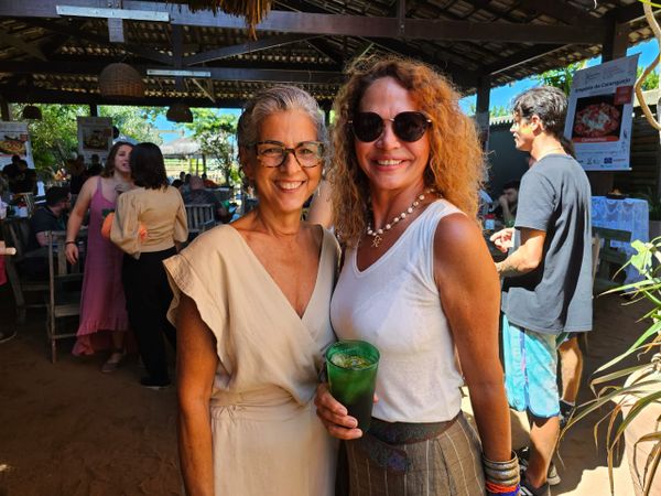 Glaucia de Freitas Baptista e Jane Ferreguetti