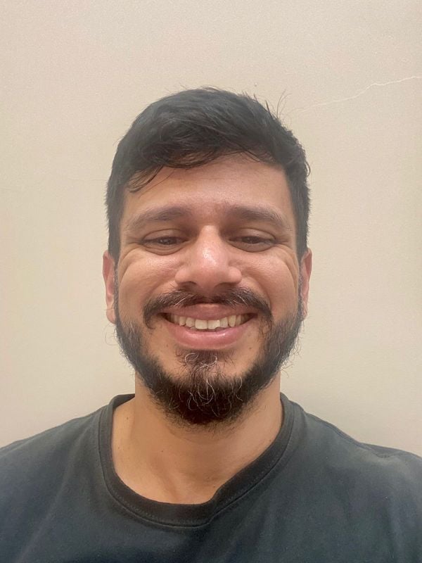 Luís Julián Loyola Quintana, diretor escolar
