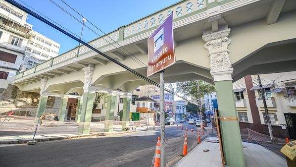 A Prefeitura de Vitória estuda a reabertura do tráfego de veículos na via, que foi entregue restaurada no dia 29 de setembro