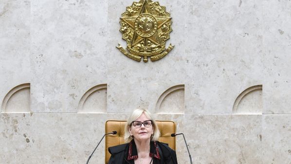 Às vésperas da aposentadoria, a ministra vai passar o comando do Supremo Tribunal Federal a Luís Roberto Barroso nesta quinta-feira (28)