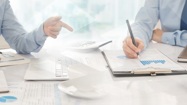 Com o avanço das discussões no Congresso, país tem chance de modernizar o serviço público e reduzir desigualdades entre servidores e setor privado