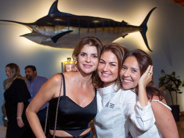 Camila Pitanga Salim, Kamilla Zamprogno e Queulla Garret