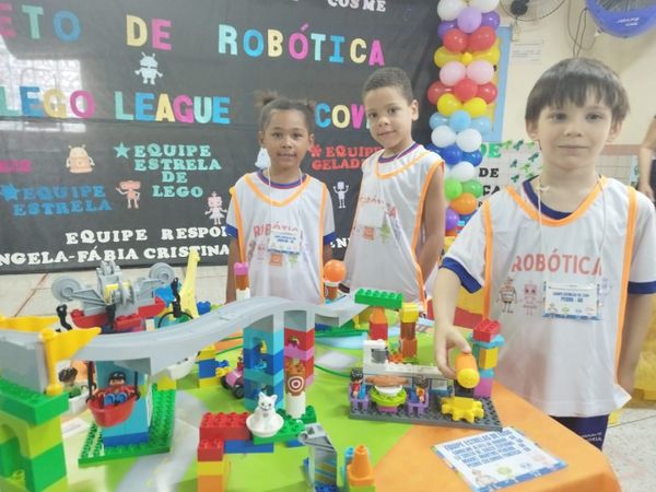 Grupo 6 do Cmei TI Maria Goretti Coutinho Cosme apresenta projeto do First Lego League por Prefeitura de Vitória/Divulgação