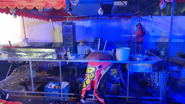 Incêndio em barraca de festa de Guaçuí assusta público  por Corpo de Bombeiros