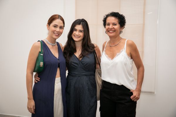 Ana Clara de Moraes, Júlia Velloso e Angela Gomes