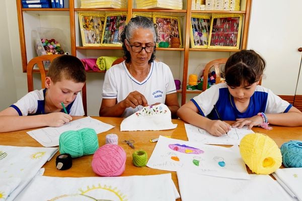 Cooperativa Regional de Educação e Cultura de Venda Nova do Imigrante (Coopeducar) promove estudos sobre o voluntariado. por Fernando Madeira