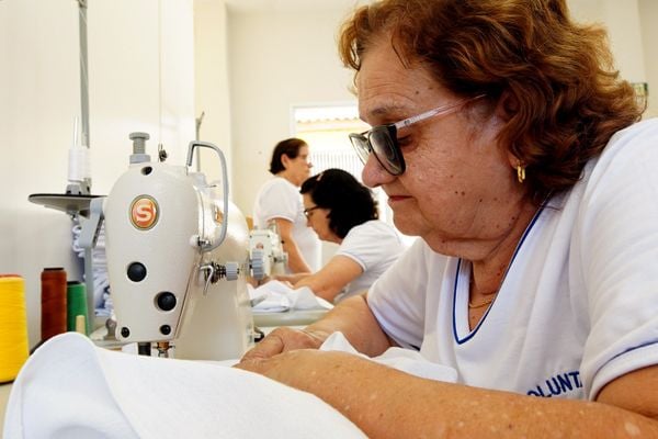 Cooperativa Regional de Educação e Cultura de Venda Nova do Imigrante (Coopeducar) promove estudos sobre o voluntariado. por Fernando Madeira