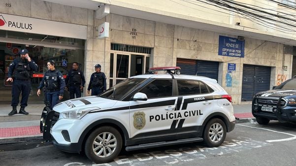 Mulher é morta a facadas no Centro de Vitória por Daniel Marçal