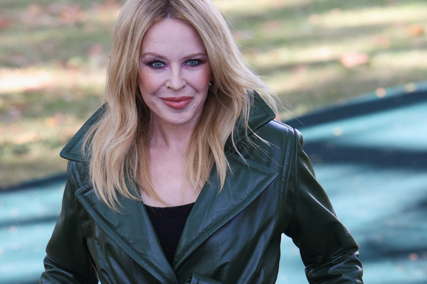 Kylie Minogue lança novo disco, 'Tension'