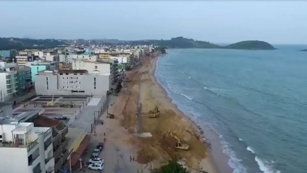 Suspeito foi autuado em flagrante pelos crimes de vias de fato e ameaça qualificada, ambos da Lei Maria da Penha